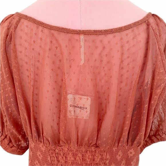 Free People Heartstrings Lace Crop Top With Puff Sleeve in Rose Size Large NWT - Picture 8 of 11
